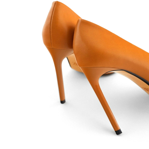 Zara pointed toe high heels size 40 - Picture 3 of 7